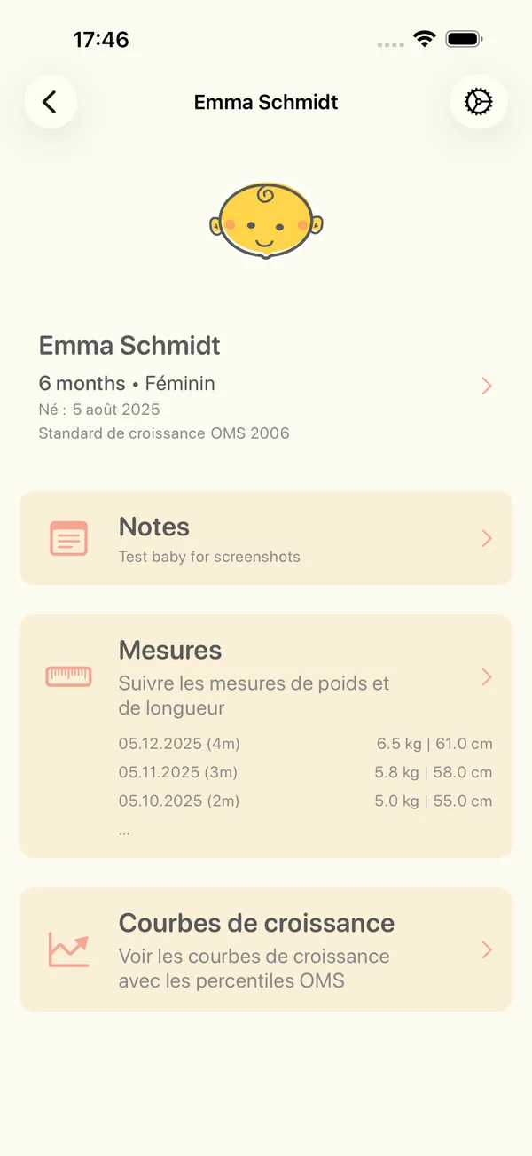 La page d'un bébé avec notes, mesures et courbes de croissance